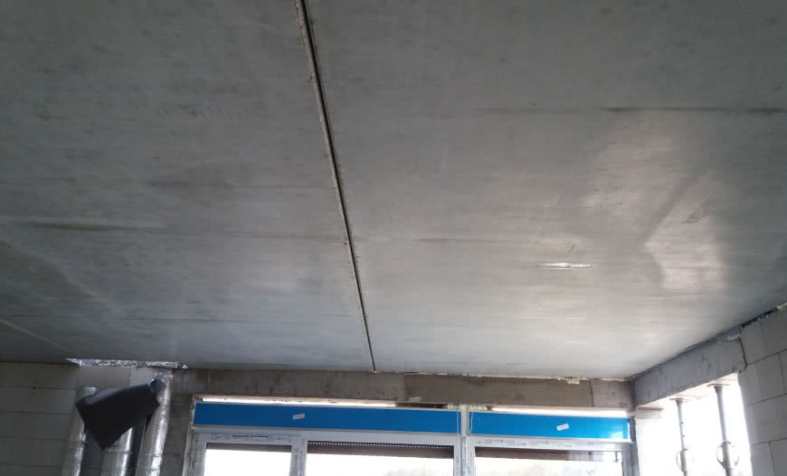 Ciche stropy